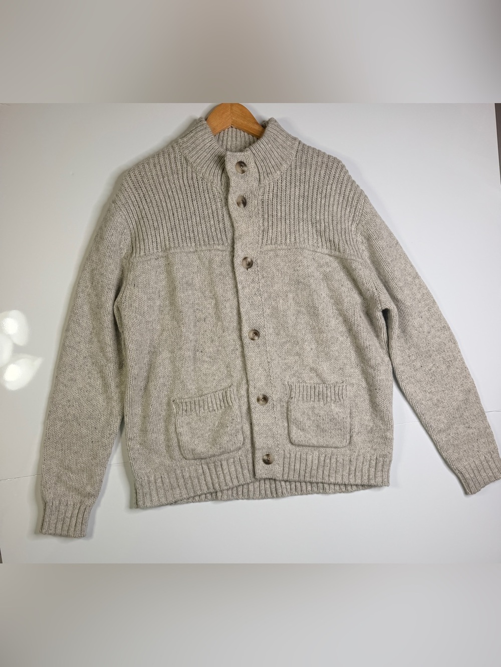 UNTUCKit Gatsby Button Front Cardigan Button Front Wool Cardigan Gray Large NWT